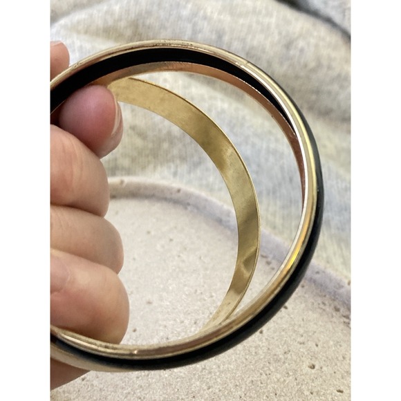 Vintage Gold Tone Enamel Bangle Bracelets Set Of 2 Black Ivory Cream Couture - Picture 7 of 8